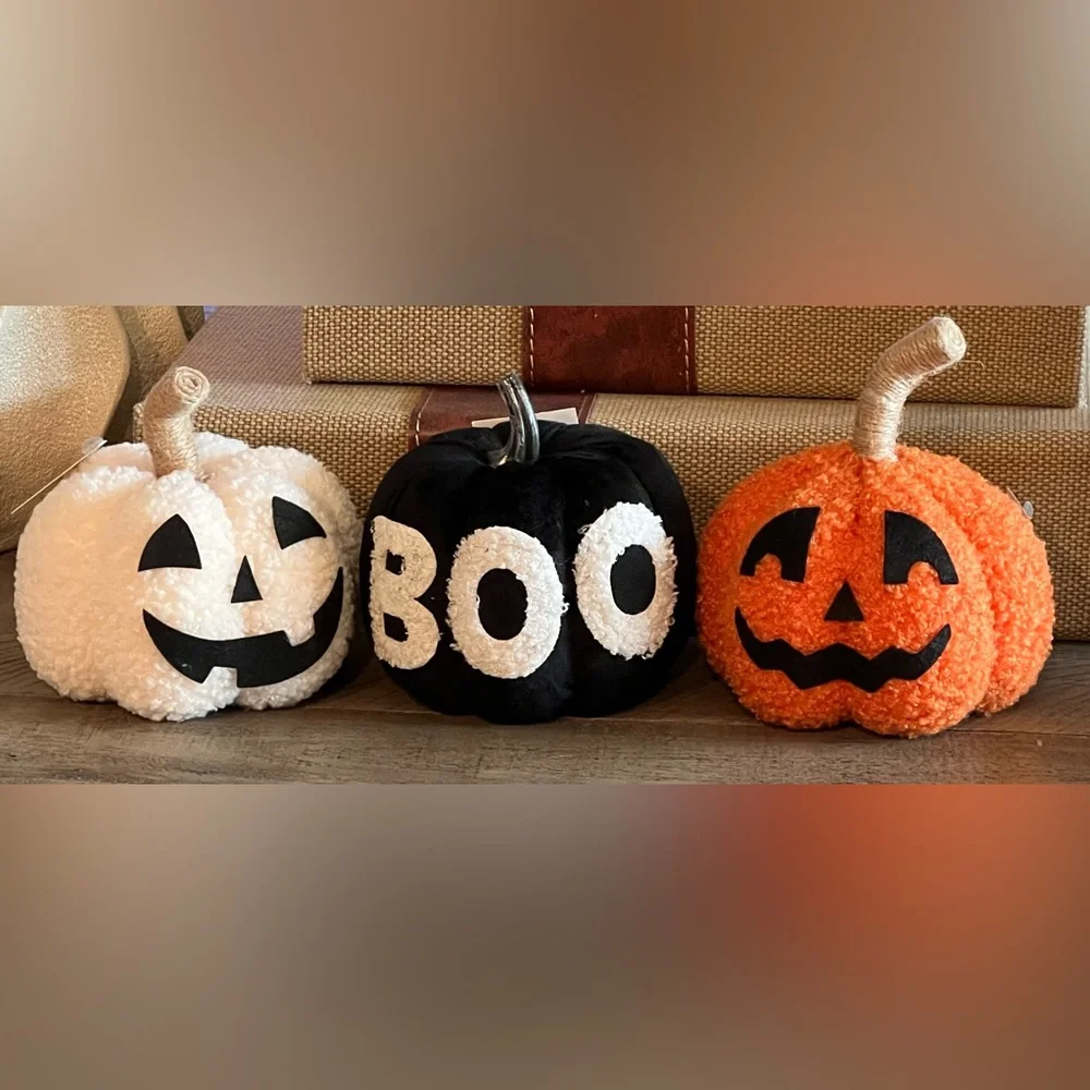 Target 🎯 3 Fuzzy Halloween Pumpkin Decor